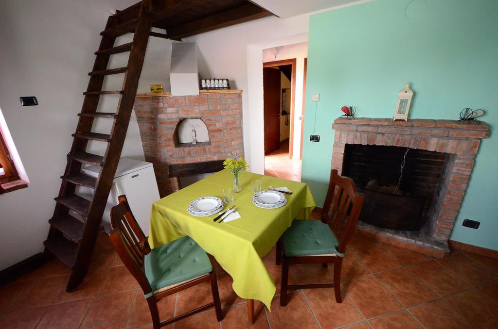Agriturismo Agronauta Villa Piozzano Exterior photo